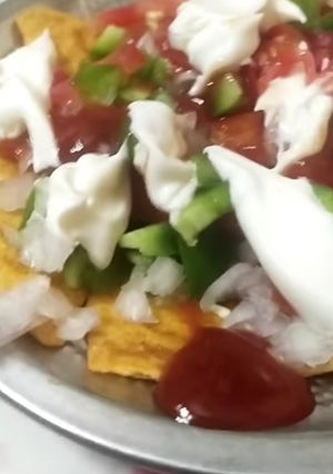 मेड एंगल चाट(mad angles chaat recipe in hindi) रेसिपी मुख्य फोटो