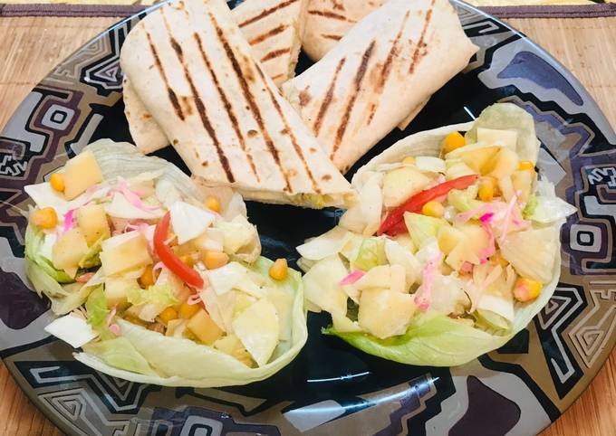 Baffulo wraps with healthy salad