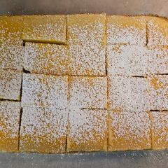 A picture of Lemon Bars.