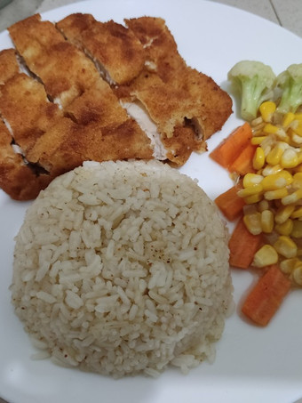 Resep Chicken Schnitzel with spicy buttered rice Anti Gagal