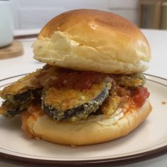 Eggplant burger A picture of Eggplant burger.