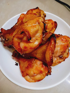 A picture of Đùi gà nướng bằng nckd.