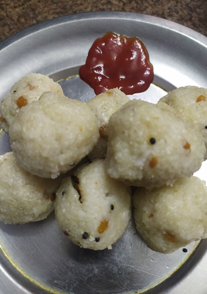 நீர் உருண்டை செய்முறை முக்கிய புகைப்படம்
