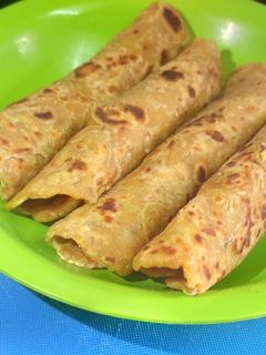 लौकी का थेपला (Lauki ka thepla recipe in hindi) रेसिपी मुख्य फोटो