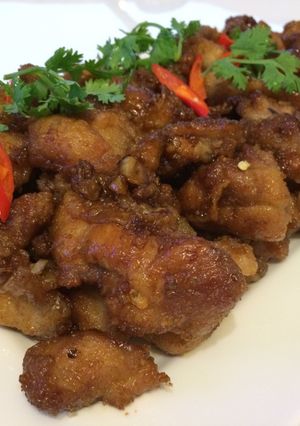 Hình của món Đùi gà chiên xốt xì dầu.