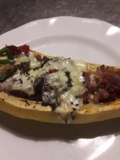 Una foto de Papa rellena (con achuras del asado) 🇦🇷😷🇦🇷😋🍖🥔🥩