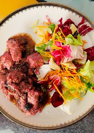 Foto di Spezzatino di pollo ai mirtilli e prugne