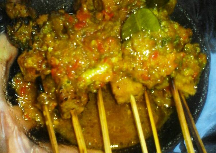 Sate daging Pedas