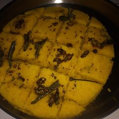 A picture of Dhokla.
