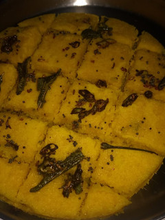 A picture of Dhokla.