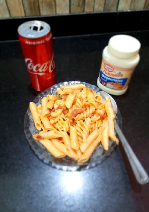 মেয়োনিজ পাস্তা (mayonnaise pasta recipe in Bengali) রেসিপির প্রধান ছবি