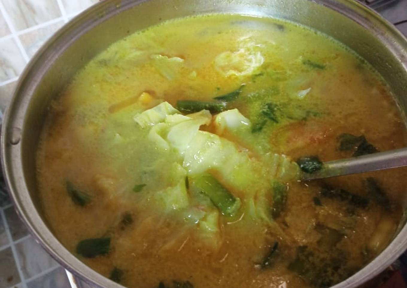 Sayur sop bumbu soto
