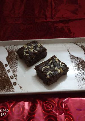 A picture of Chocolate burfi.