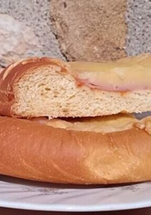 O poză a rețetei Peinirli sau pizza grecească.