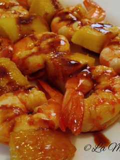 Una foto de Brochetas de langostinos marinados