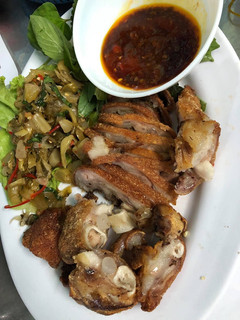 Hình của món Giò heo muối chiên giòn.