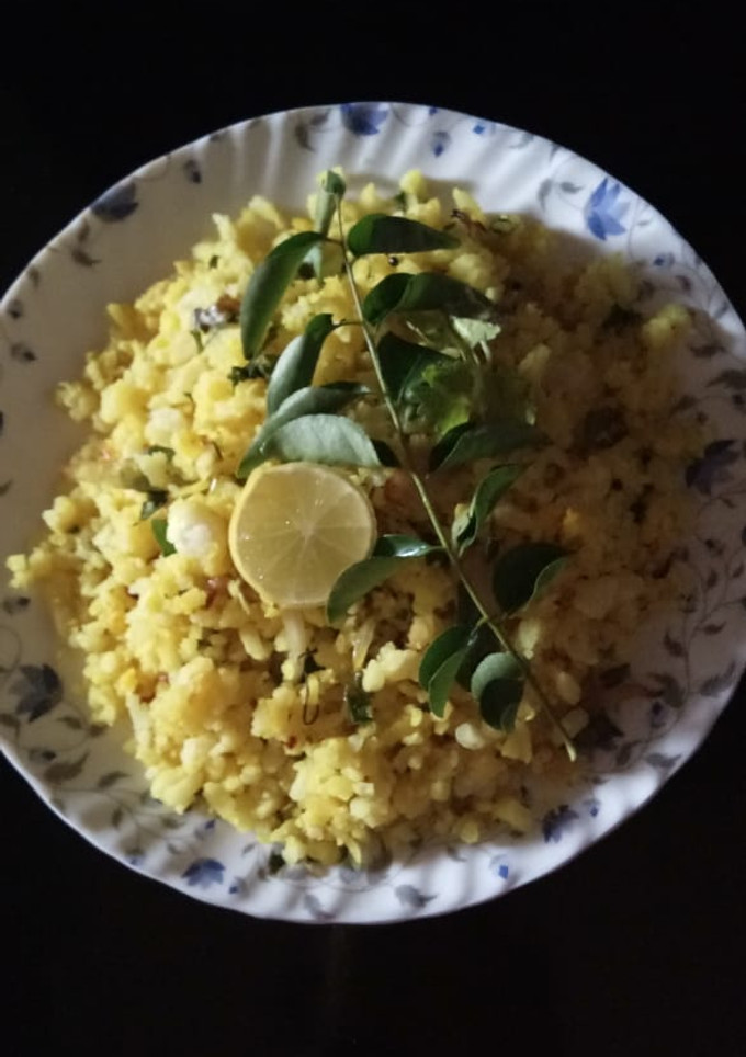 A picture of Kanda poha.