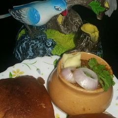 A picture of Mayo masala pav bhaji.