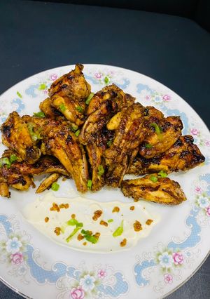 A picture of The mustard honey wings.