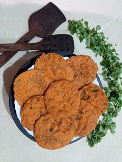 મેથીની પૂરી (Methi Poori Recipe in Gujarati) રેસીપી મુખ્ય ફોટો