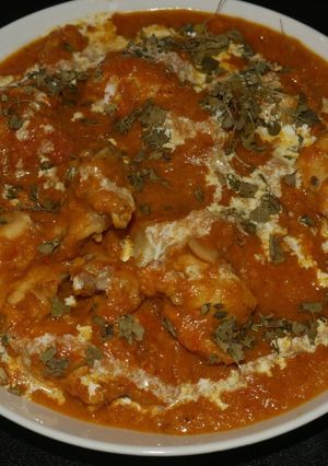 A picture of Murgh Makhani.