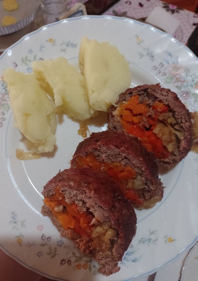 Una foto de Pan de carne relleno