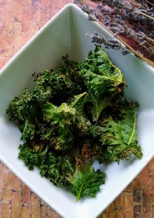 🌱春天烹飪趣🌸美式家常 烤羽衣甘藍 的食譜成品照片