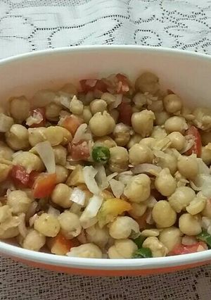 A picture of White Chhole Chaat.