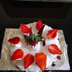 Eggless strawberry cake A picture of Eggless strawberry cake.