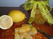 A picture of citrus syrup