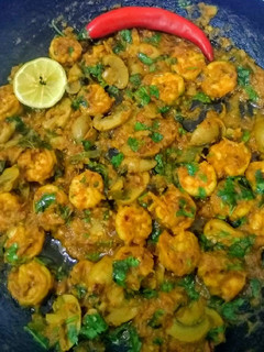 A picture of Masala mushroom shrimps.