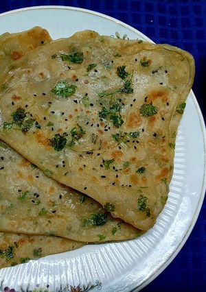 A picture of Multi Millet Dhaniya Paratha.