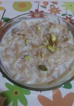 A picture of Vermicelli kheer.