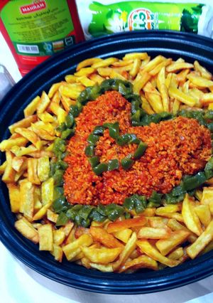 عکسی از دستور واویشکا مرغ با سیب زمینی سرخکرده