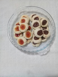 Una foto de Pepas membrillo y dulce de leche. Súper exquisitas😊
