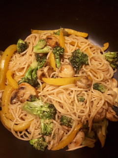 A picture of Pasta in mushroom and veges.