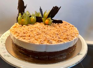Foto principal de Tarta de turrón y chocolate