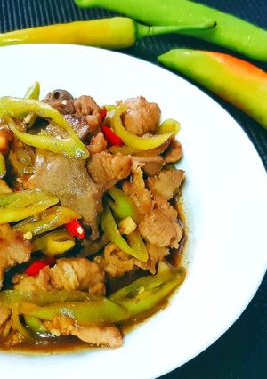 รูปของ หมูตับผัดพริกหนุ่ม