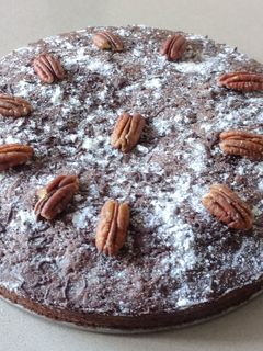 Una foto de Bizcocho de chocolate con nueces