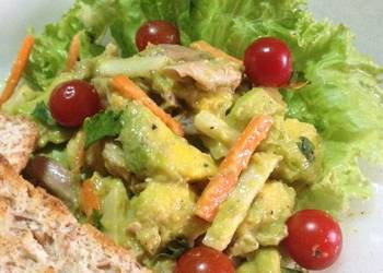 Fresh, Serving Recipe Avocado Chicken  salad topping filling Home Style
