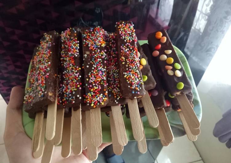 Cara Menyiapkan Stick Eskrim nabati coklat dan keju, Sempurna