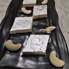 A picture of Kaju Katli.