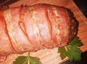 Una foto de Pan de carne 🥓🥚🧀🥕🌶️
