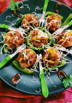 ચીઝી રવા મકાઈ ટીકી (Cheesy Rava Makai Tikki Recipe In Gujarati) રેસીપી મુખ્ય ફોટો