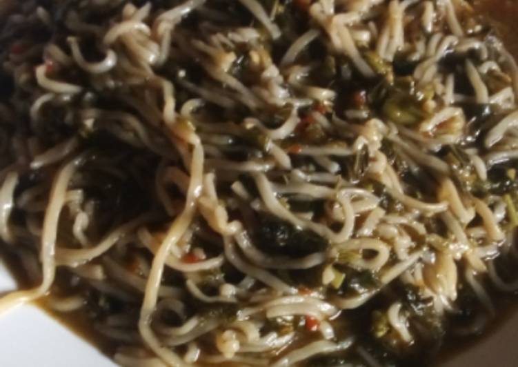 Delicious Taliyar hausa jollof