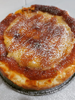 Una foto de Tarta de queso de limón estilo la Viña con lemon curd