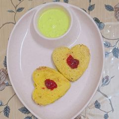 A picture of Quick & Crispy Stuffed Bread Hearts.