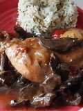 Pollo a la olla con callampas secas