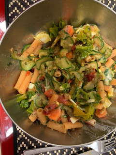 Una foto de Pasta de lentejas con verduras