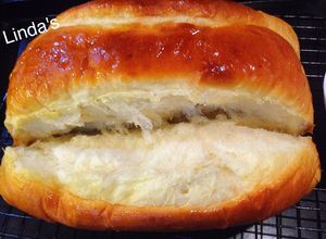 Hình của món Pai Bao ( Hong Kong Sweet Buns).